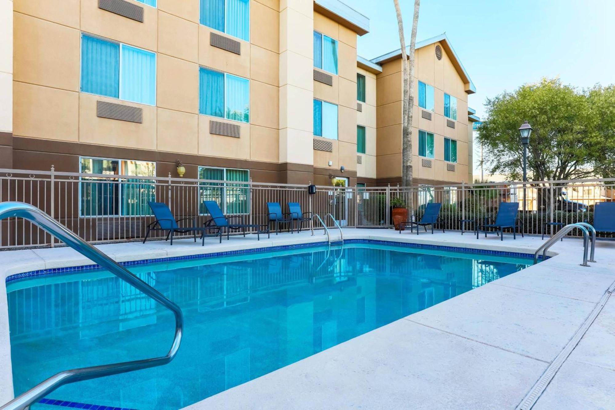 Fairfield Inn & Suites By Marriott יומה מראה חיצוני תמונה